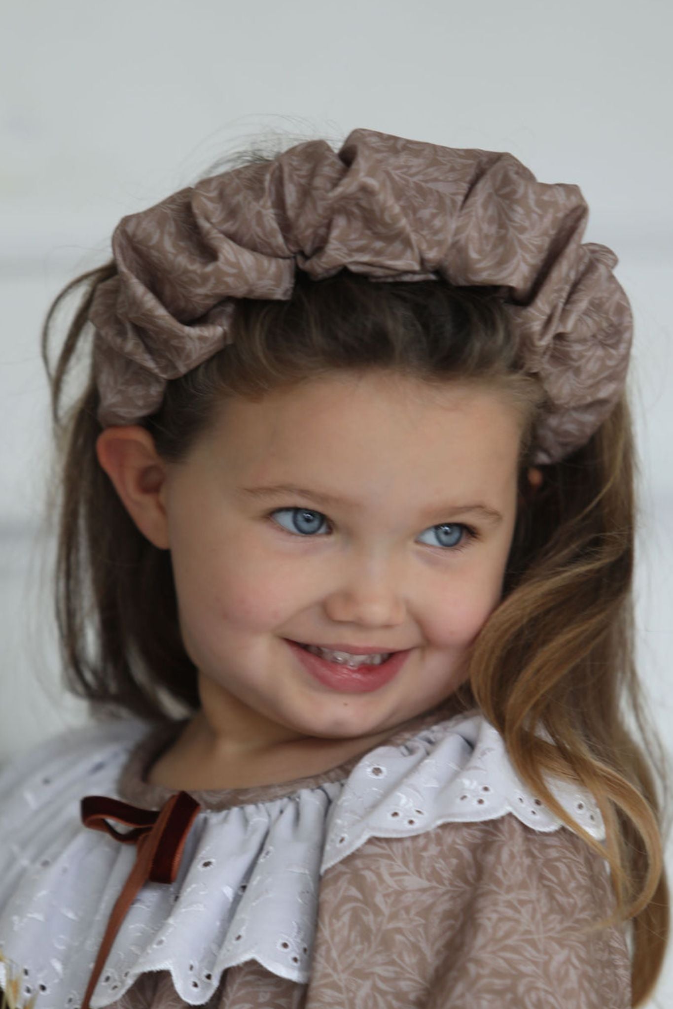 William Morris | Light Brown Ruffle Headband