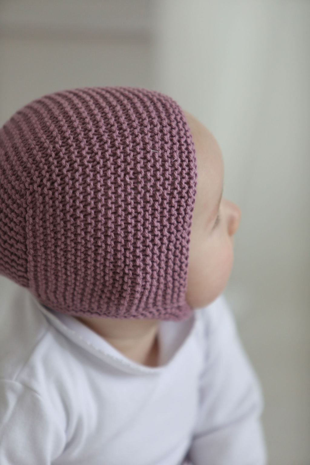 Hand Knitted Baby Bonnet (0-6months)