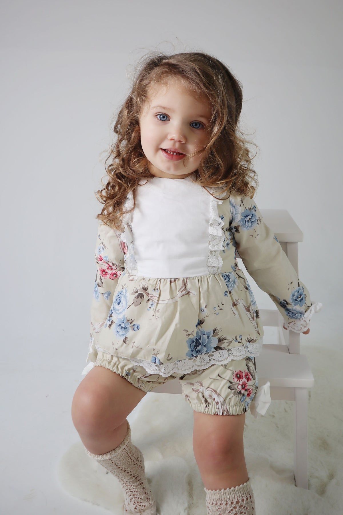 Girls Floral Two-Piece Baby Outfit - Arthur Benjamin & Co